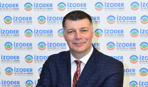 Levent Pelesen: 'Estetik ve Ekonomik Kaygılar, Yangın Güvenliğinin Önüne Geçmemeli' Levent Pelesen: 'Estetik ve Ekonomik Kaygılar, Yangın Güvenliğinin Önüne Geçmemeli'