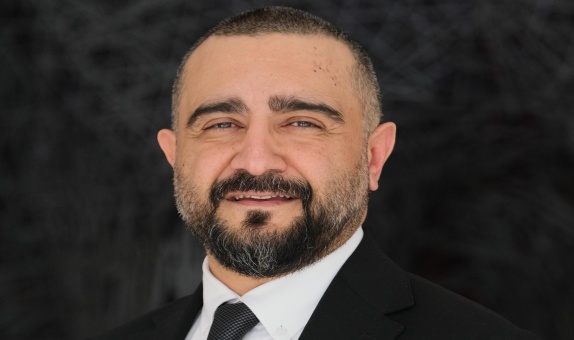 Betek Yalıtım Grubu Pazarlama Müdürü Çağdaş Korkmaz: "Sektörde Tüketici İhtiyaçlarını Doğru Ürünler ile Karşılamayı Hedefliyoruz" Betek Yalıtım Grubu Pazarlama Müdürü Çağdaş Korkmaz: "Sektörde Tüketici İhtiyaçlarını Doğru Ürünler ile Karşılamayı Hedefliyoruz"