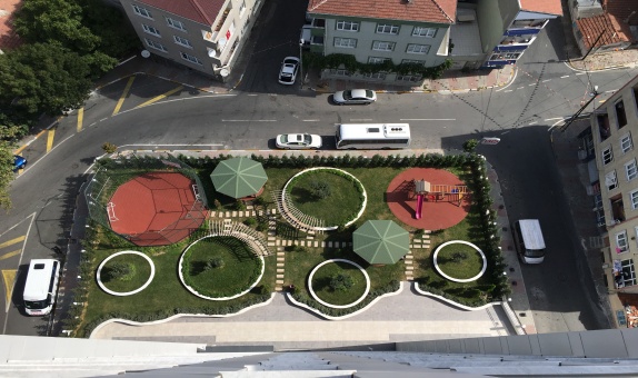 Yeşil Sahalarda, Emülzer İmzası Yeşil Sahalarda, Emülzer İmzası