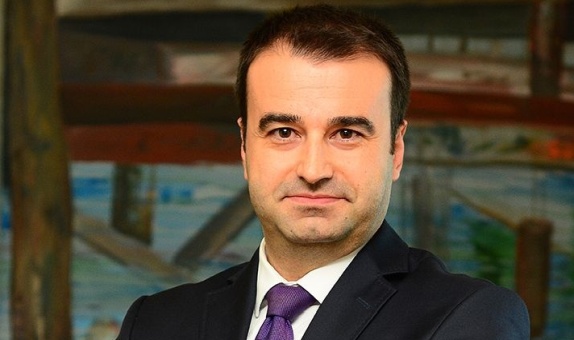 SUDER Yönetim Kurulu Başkanı Selahattin Özüpek: 'Su Yalıtımının Yönetmeliğe Uygun Şekliyle Karşılık Bulmasını Gözetiyoruz' SUDER Yönetim Kurulu Başkanı Selahattin Özüpek: 'Su Yalıtımının Yönetmeliğe Uygun Şekliyle Karşılık Bulmasını Gözetiyoruz'