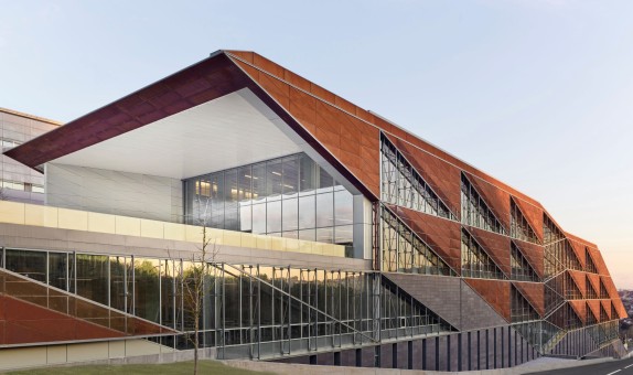 ARK-itecture ve BG Mimarlık'ın 'Özyeğin Üniversitesi Mimarlık ve Tasarım Fakültesi' Projesine Amerika ve Avrupa'dan İki Ödül