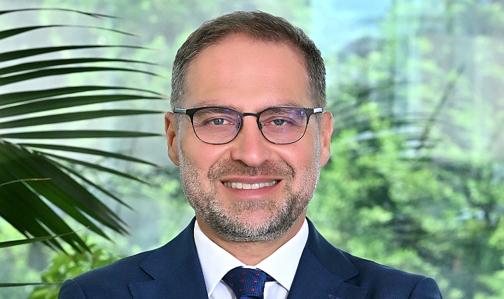 Dalmaçyalı'dan Çağrı: "Enerji Tasarrufu, Binalardan Başlar"