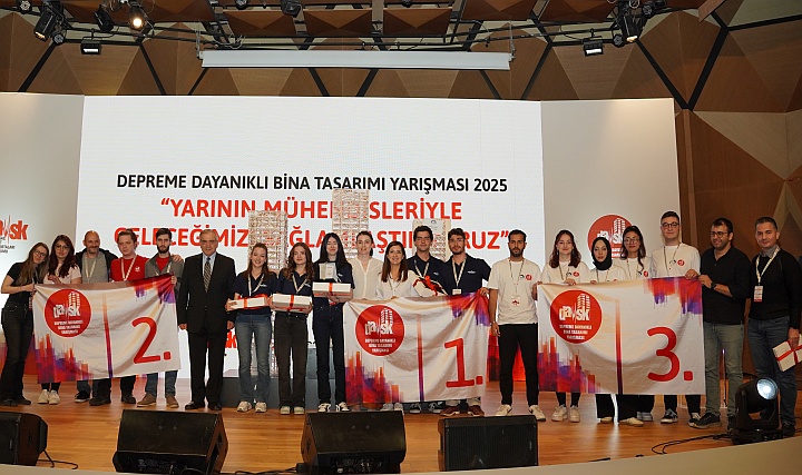 Geleceğin Mühendisleri İstanbul'da Yarıştı, Depreme En Dayanıklı Tasarım Ödüllendirildi