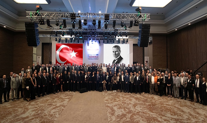 Hekim Yapı Bayi Toplantısı "Birlikte Güvenle Yükseliyoruz" Mottosu ile Gerçekleşti Hekim Yapı Bayi Toplantısı "Birlikte Güvenle Yükseliyoruz" Mottosu ile Gerçekleşti