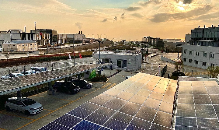 Henkel'in 8 Tesisi Yenilenebilir Enerji Kaynaklarına Başarılı Geçiş Yaptı Henkel'in 8 Tesisi Yenilenebilir Enerji Kaynaklarına Başarılı Geçiş Yaptı