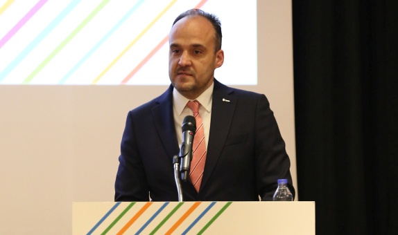 İZODER'in Yeni Döneminde Emrullah Eruslu Başkan Seçildi