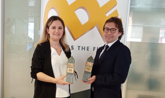 ODE Yalıtım, Yılın Isı Yalıtımı ve Yılın Su Yalıtımı Ürünü Ödülünü Teslim Aldı ODE Yalıtım, Yılın Isı Yalıtımı ve Yılın Su Yalıtımı Ürünü Ödülünü Teslim Aldı