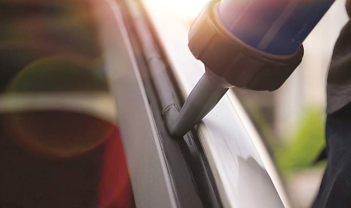 Yeni BOSTIK H550 FLEX İle Sızdırmazlık ve Yapıştırıcılık Bir Arada Yeni BOSTIK H550 FLEX İle Sızdırmazlık ve Yapıştırıcılık Bir Arada