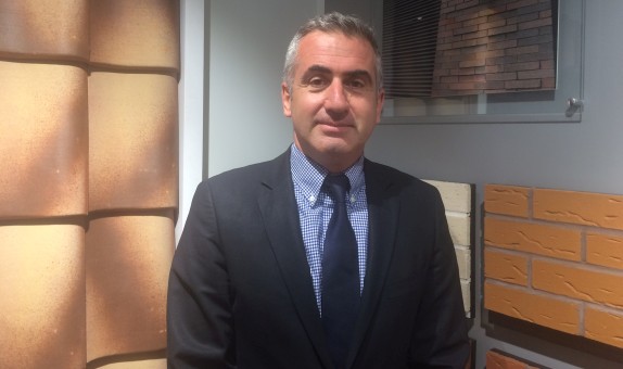 Işıklar Yapı Ürünleri Genel Müdürü Özgür Üzeltürk: 'Ekoklinker'in İkinci Üretim Hattını Devreye Alıyoruz' Işıklar Yapı Ürünleri Genel Müdürü Özgür Üzeltürk: 'Ekoklinker'in İkinci Üretim Hattını Devreye Alıyoruz'