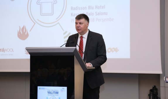 Tüm Yönleriyle Yalıtım Seminerlerinin 4. 'sü Kayseri'de Yapıldı Tüm Yönleriyle Yalıtım Seminerlerinin 4. 'sü Kayseri'de Yapıldı