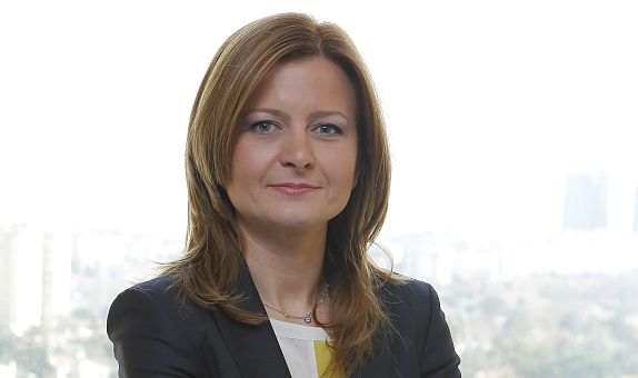 Şişecam Düzcam Pazarlama ve Satış Başkan Yardımcısı Ebru Şapoğlu: "Şişecam Düzcam İnovatif Çözümlere Öncelik Veriyor" Şişecam Düzcam Pazarlama ve Satış Başkan Yardımcısı Ebru Şapoğlu: "Şişecam Düzcam İnovatif Çözümlere Öncelik Veriyor"