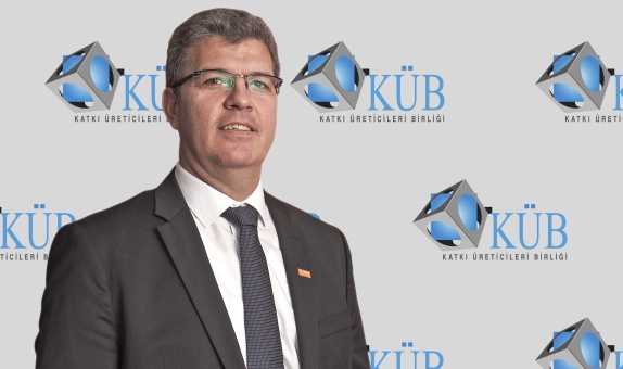 KÜB Yönetim Kurulu Başkanı Suat Seven: "Avrupa'nın En Büyük Beton Katkı Pazarı: Türkiye" KÜB Yönetim Kurulu Başkanı Suat Seven: "Avrupa'nın En Büyük Beton Katkı Pazarı: Türkiye"