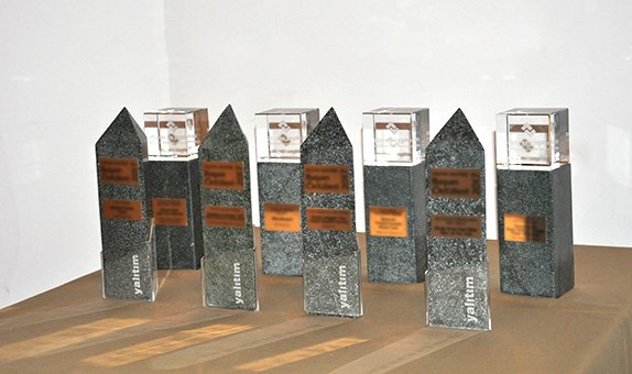 Yalıtım Sektörü Başarı Ödülleri İle Çatı ve Cephe Malzemeleri Ödülleri'nin Kazananlarına Ödülleri Takdim Edildi