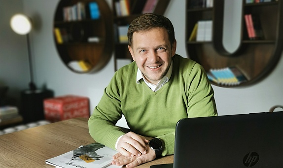 Erkel Yapı Malzemeleri Satış Yöneticisi Murat Topsakal: "G-Ext Ürünümüz İle İlgili Çok Heyecanlıyız" Erkel Yapı Malzemeleri Satış Yöneticisi Murat Topsakal: "G-Ext Ürünümüz İle İlgili Çok Heyecanlıyız"