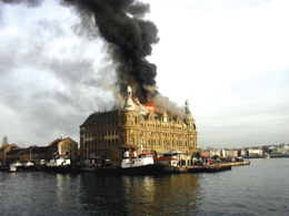 Tarihi Yapılarda Yangın Güvenlik Önlemleri Tarihi Yapılarda Yangın Güvenlik Önlemleri