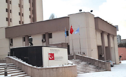 Bir Fakülte Binasının Bir Fakülte Binasının