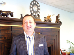 İzopoli Yapı Elemanları Kurucusu ve Yönetim Kurulu Üyesi Dr. Suat Kıroğlu: 'Halâ Bir Standart Yok!'